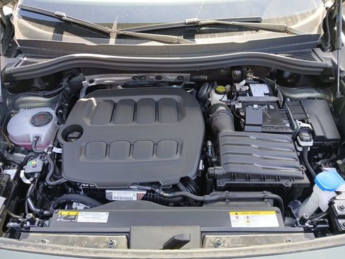 New 2026 Volkswagen Tiguan SE R-Line image 21