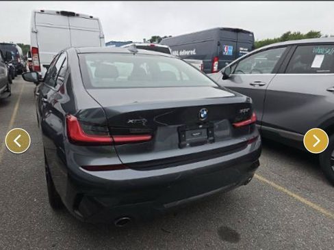 Used 2019 BMW 330i xDrive Sedan w/ M Sport Package AWD/4WD image 3