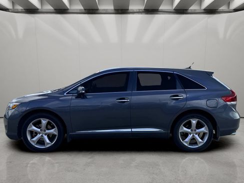 Used 2013 Toyota Venza Limited FWD image 2