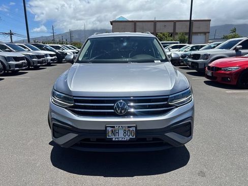 Used 2023 Volkswagen Tiguan SE FWD image 2