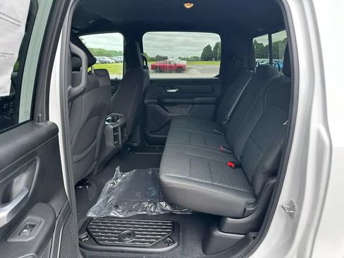New 2026 RAM 1500 Express AWD/4WD image 10