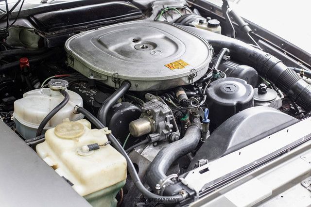 Used 1987 Mercedes-Benz 560 SL image 18
