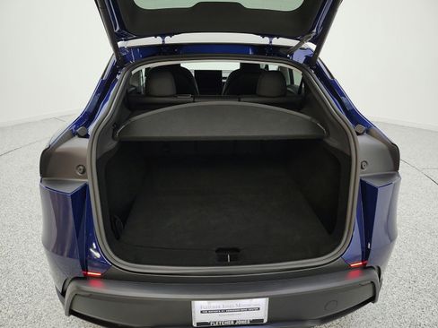 Used 2026 Tesla Model Y 2WD image 25