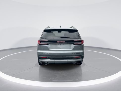 Used 2024 GMC Acadia Elevation FWD image 8