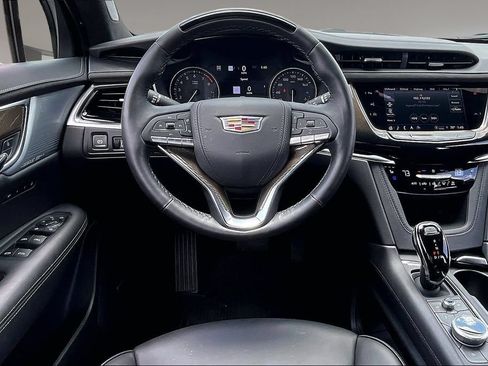 Certified 2025 Cadillac XT6 Premium Luxury w/ Platinum Package AWD/4WD image 5