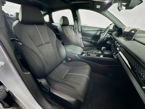 Used 2025 Honda Accord Sport image 29