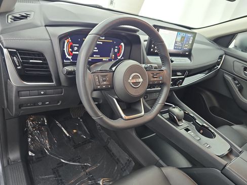 Certified 2024 Nissan Rogue SL FWD image 16