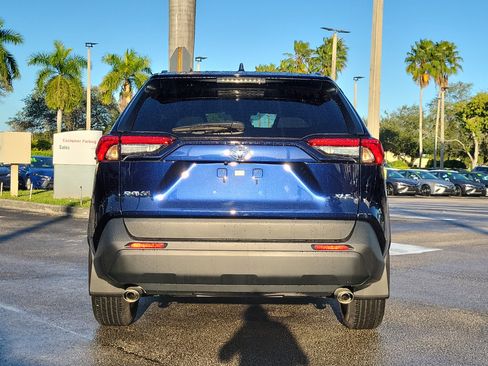 Used 2025 Toyota RAV4 XLE image 5