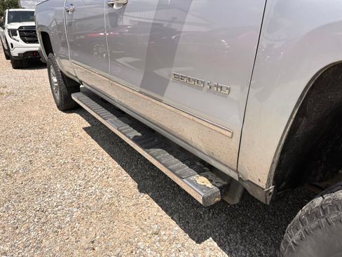 Used 2019 Chevrolet Silverado 2500 LTZ w/ Duramax Plus Package AWD/4WD image 6