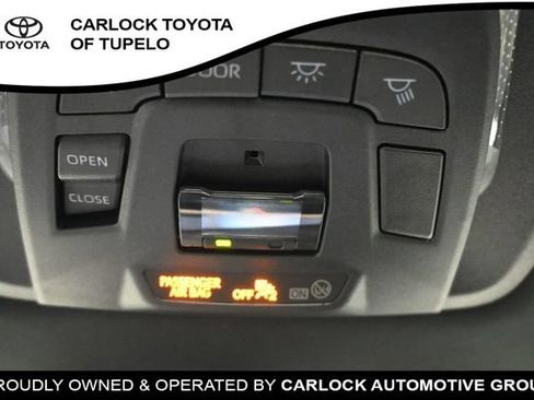 Used 2023 Toyota Crown AWD/4WD image 26
