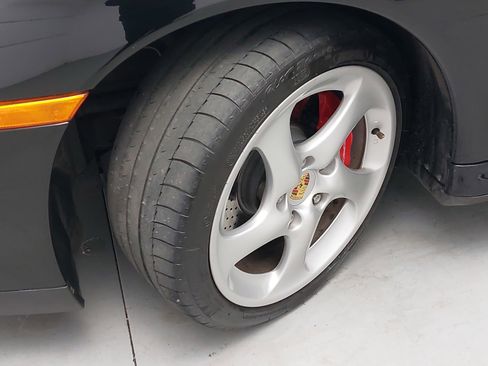 Used 2004 Porsche 911 Carrera 4S image 24