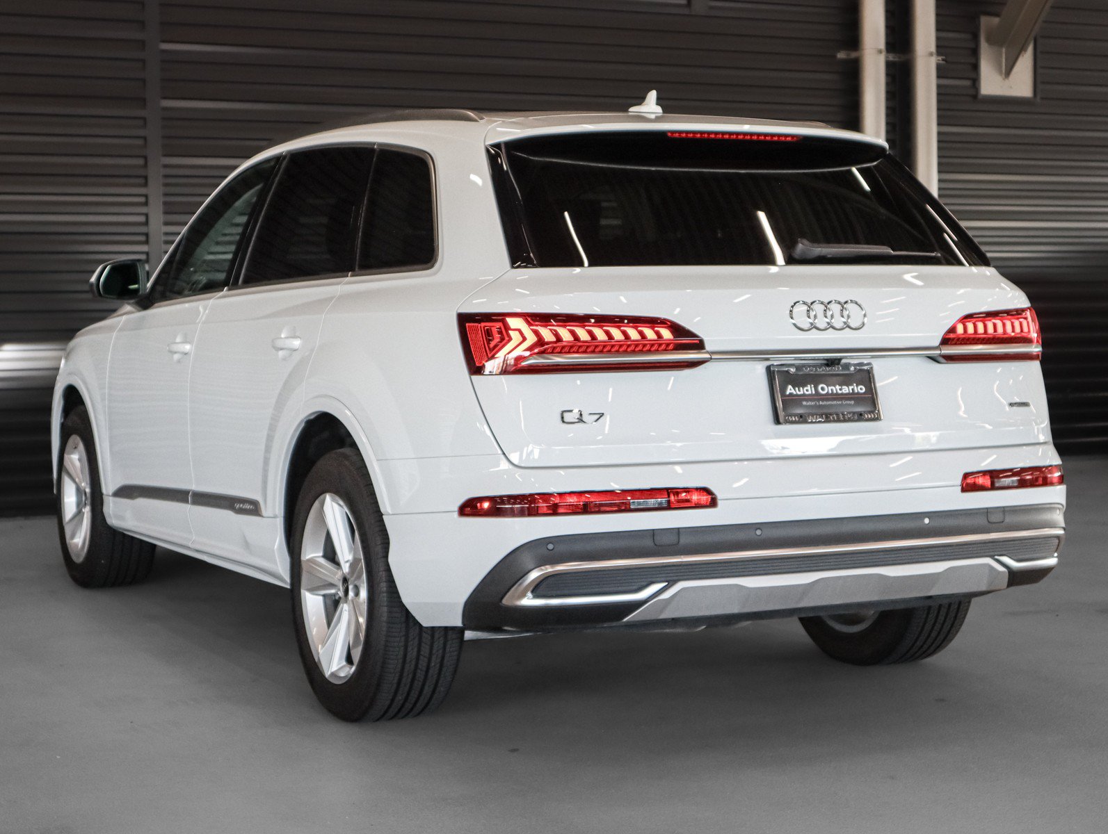 Used 2022 Audi Q7 3.0T Premium AWD/4WD image 2