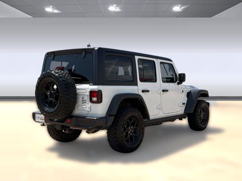 Used 2025 Jeep Wrangler Unlimited Sport AWD/4WD image 9