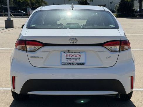 Certified 2021 Toyota Corolla LE w/ Carpet Mat Package (TMS) FWD image 5