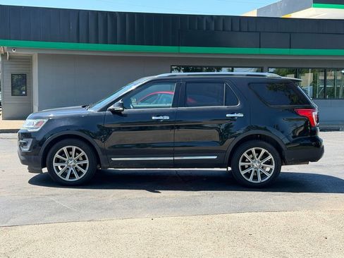 Used 2017 Ford Explorer Limited AWD/4WD image 4