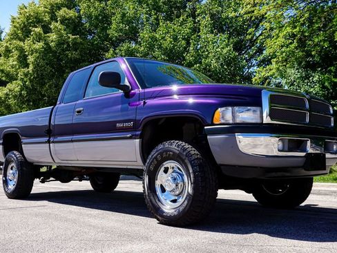 Used 1999 Dodge Ram 2500 Truck 4x4 Quad Cab image 2
