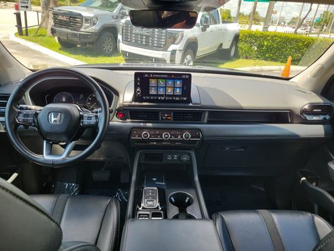 Used 2024 Honda Pilot EX-L image 18