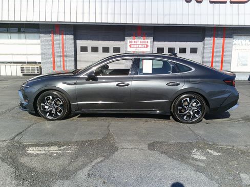 Used 2025 Hyundai Sonata SEL AWD/4WD image 2