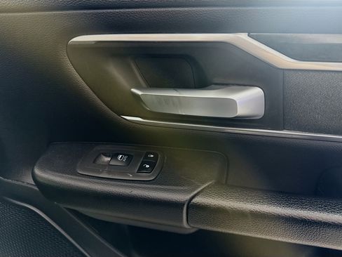 Used 2021 RAM 1500 Big Horn image 31