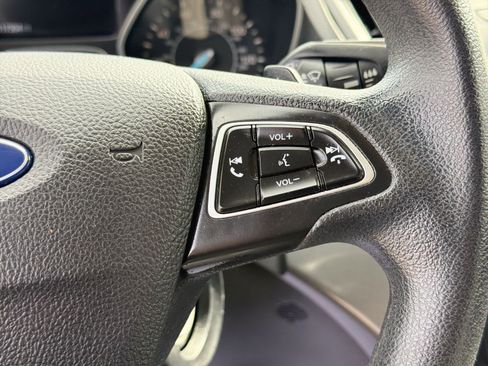 Used 2017 Ford Escape SE AWD/4WD image 28