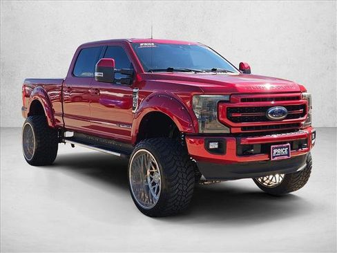 Used 2020 Ford F250 Lariat w/ Lariat Value Package AWD/4WD image 3