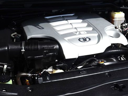 Used 2008 Toyota Land Cruiser image 58