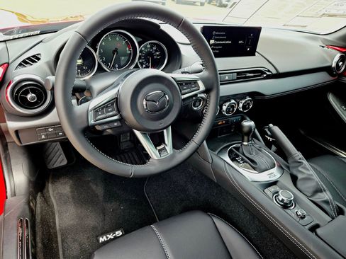 New 2026 MAZDA MX-5 Miata Grand Touring RWD image 8