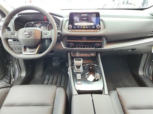 New 2026 Nissan Rogue SV image 28