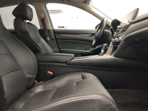 Used 2018 Honda Accord EX-L image 21