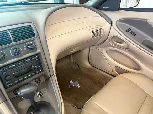 Used 2004 Ford Mustang GT RWD image 18