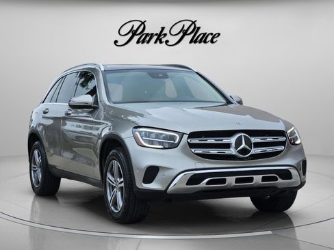 Used 2022 Mercedes-Benz GLC 300 image 4