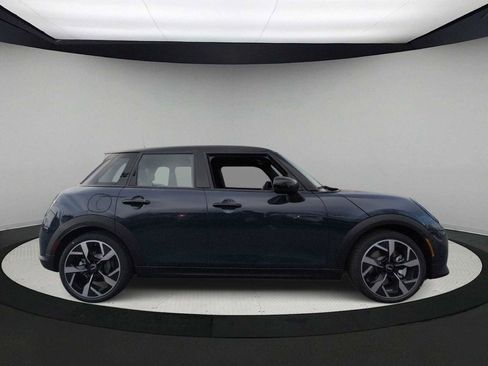 New 2026 MINI Cooper S image 9
