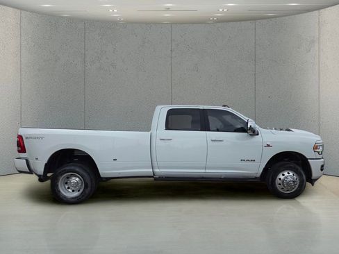 Used 2024 RAM 3500 Laramie w/ Sport Appearance Package AWD/4WD image 2