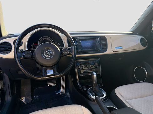 Used 2019 Volkswagen Beetle 2.0T SE FWD image 22