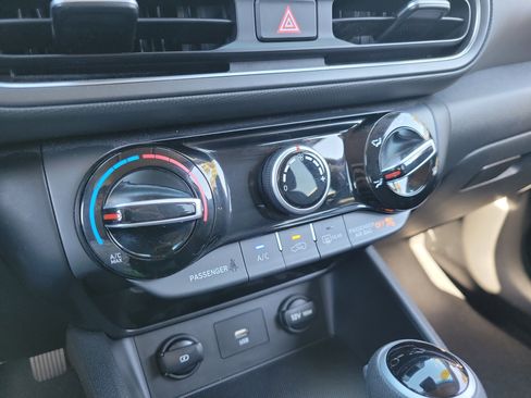 Used 2023 Hyundai Kona SEL image 25