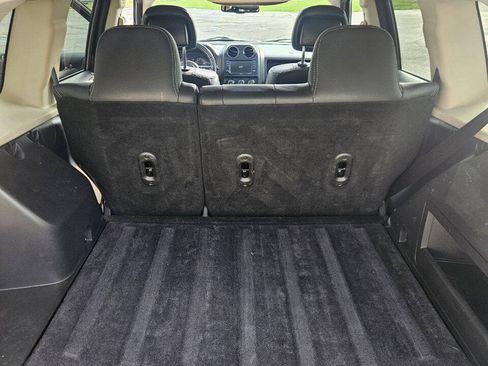 Used 2015 Jeep Patriot High Altitude AWD/4WD image 14
