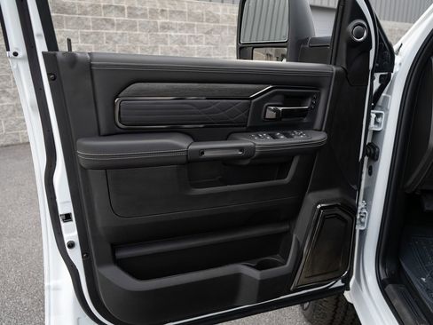 New 2026 RAM 2500 Limited AWD/4WD image 28