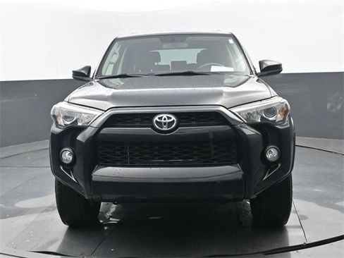 Used 2018 Toyota 4Runner SR5 image 21