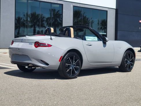 New 2026 MAZDA MX-5 Miata Grand Touring w/ Weather Package RWD image 2