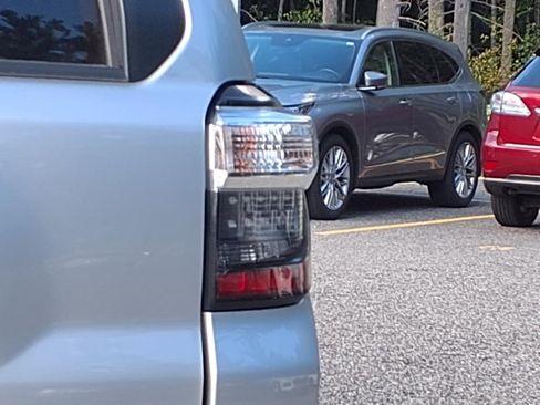 Used 2024 Toyota 4Runner SR5 image 8