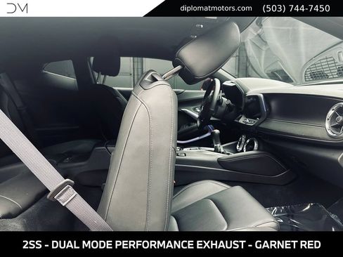 Used 2016 Chevrolet Camaro SS RWD image 20