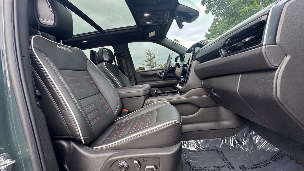 Used 2025 GMC Yukon XL AT4 Ultimate w/ LPO, Floor Liner Package AWD/4WD image 12