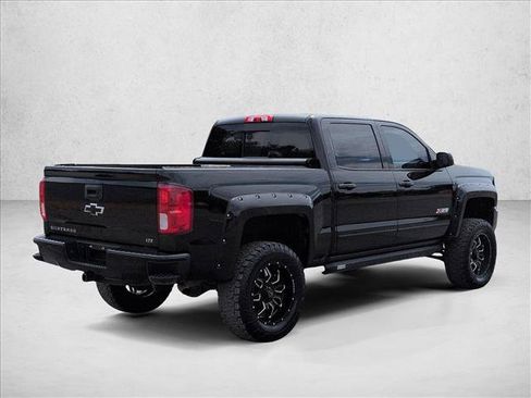 Used 2017 Chevrolet Silverado 1500 LTZ AWD/4WD image 8