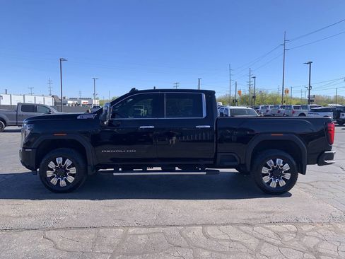 Used 2025 GMC Sierra 2500 Denali w/ Denali Reserve Package AWD/4WD image 5