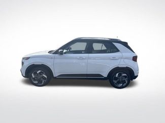 Used 2024 Hyundai Venue Limited video 2