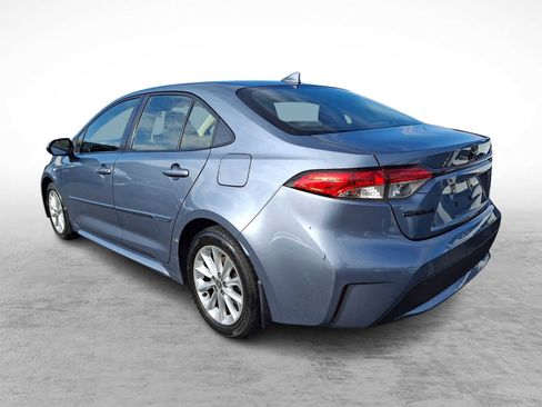 Used 2020 Toyota Corolla LE w/ LE Convenience Package FWD image 5