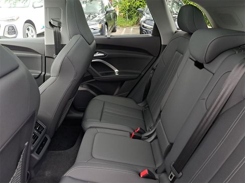 New 2025 Audi Q5 Premium Plus image 27