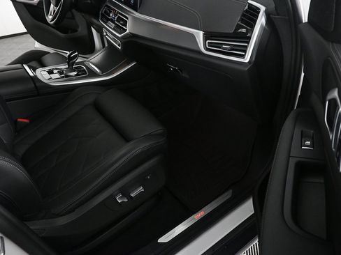 Used 2023 BMW X5 xDrive40i w/ Premium Package image 22