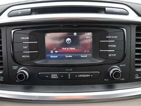 Used 2016 Kia Sorento EX image 20