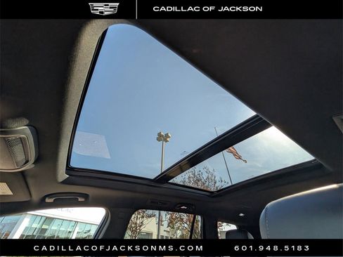 Used 2022 Cadillac XT6 Premium Luxury image 21